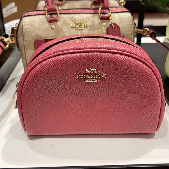 Coach Dome Cosmetic Case
Gold Rouge - Picture 4 of 16